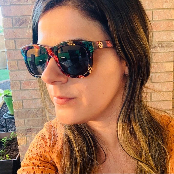 New GG square 😍 multiple color gliter - Picture 2 of 6